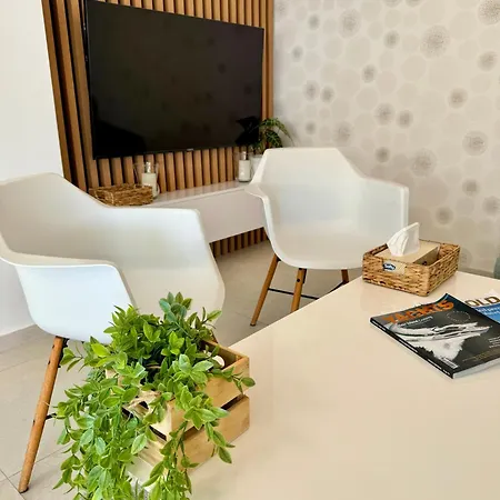 Adpera - Apartment *